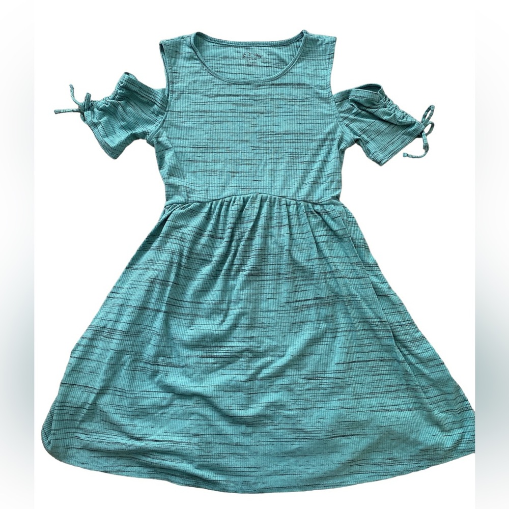 Art Class. Size XL (14/16). Blue/green cold shoulder dress.